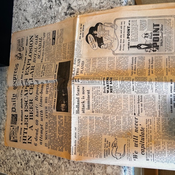 1938 DAILY HERALD CHAMBERLAIN DECLARES PEACE FOR OUR TIME NEWSPAPER - Picture 5 of 5